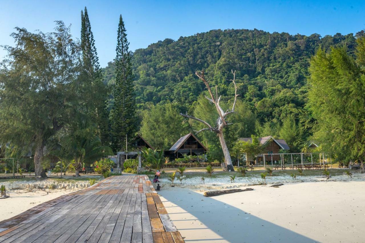 Bayu Lestari Island Resort Mersing Dış mekan fotoğraf