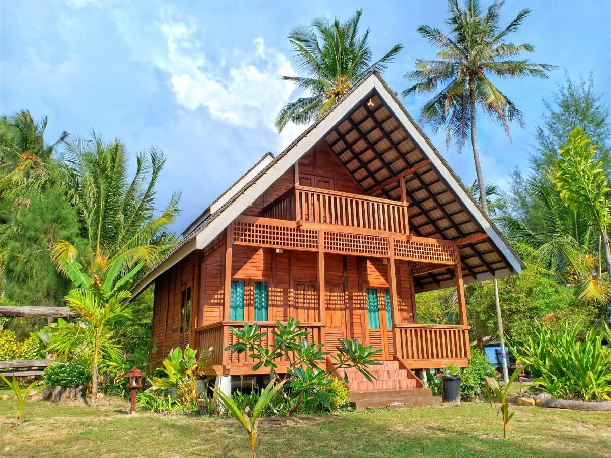 Bayu Lestari Island Resort Mersing Dış mekan fotoğraf